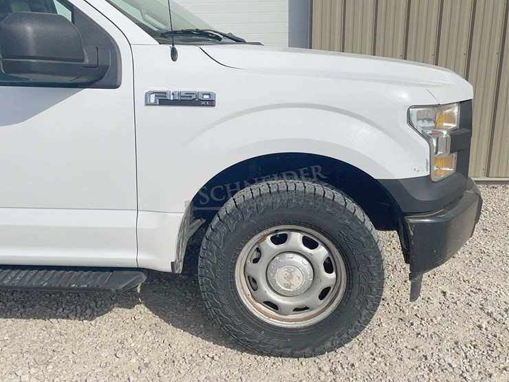 2017-ford-f150-image-15