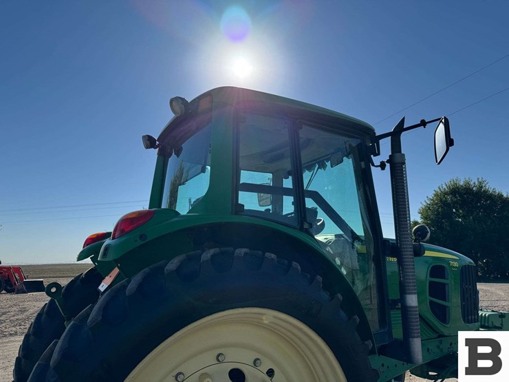2008-john-deere-7130-image-42