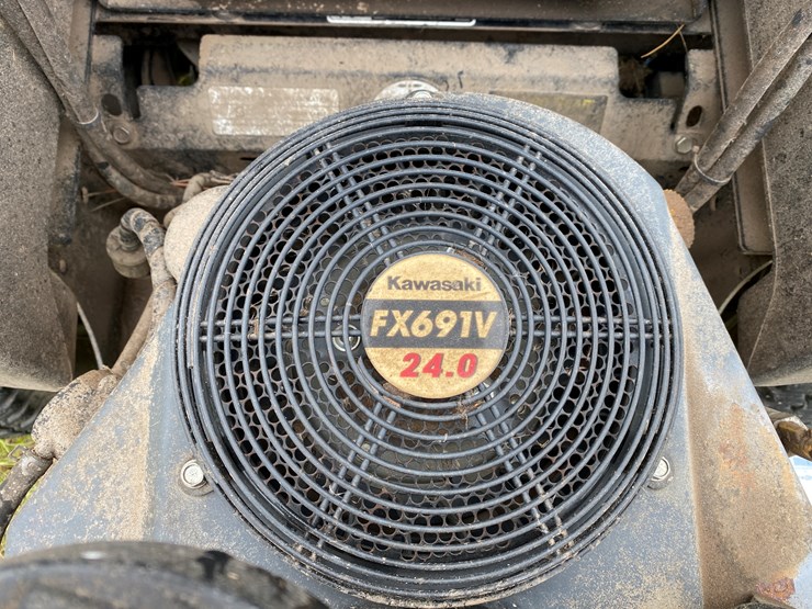 #44-•-#164-•-bob-cat-24-hp-zero-turn-lawnmower-with-61-inch-deck-image-7