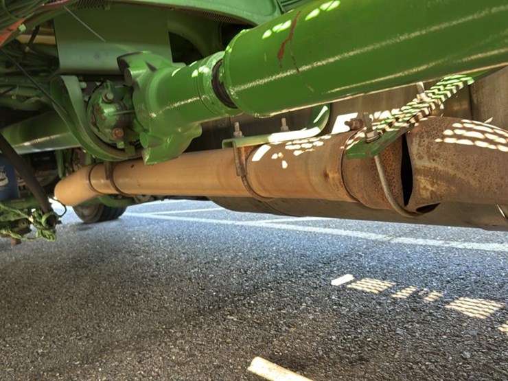 2023-peterbilt-579-image-39