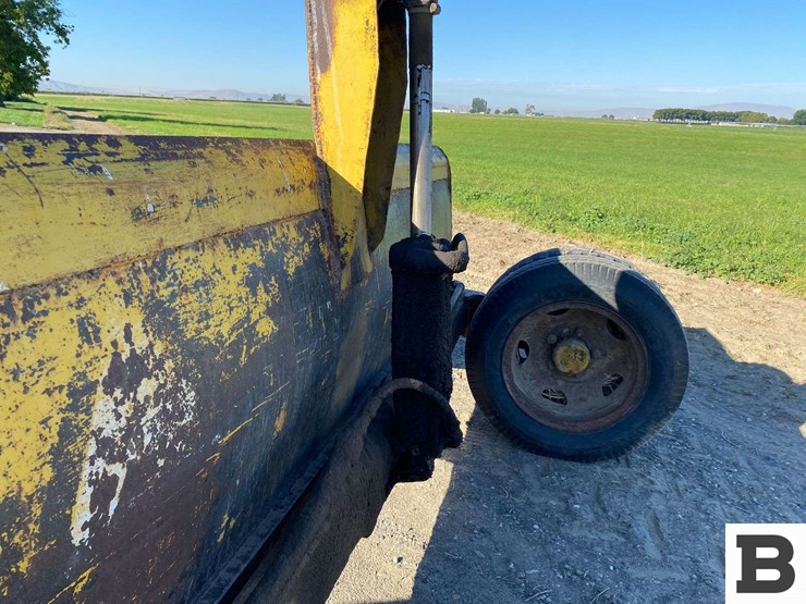 custom-10'-box-scraper-image-17