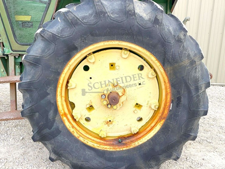 john-deere-2840-image-48