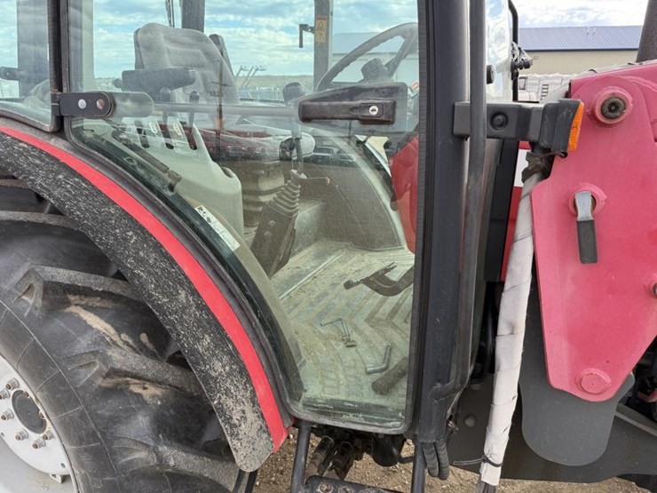 2009-massey-ferguson-3625-image-40
