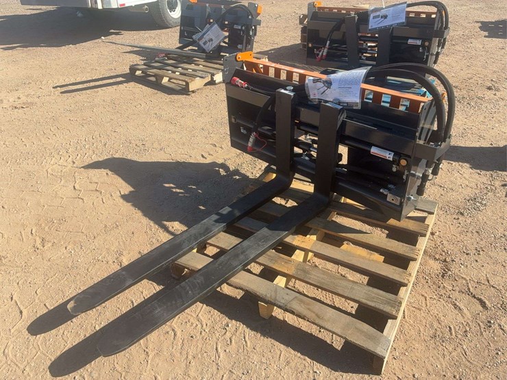 wolverine-adjustable-pallet-fork-image-2