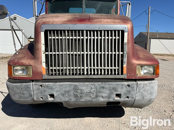 1990-international-9400-image-14