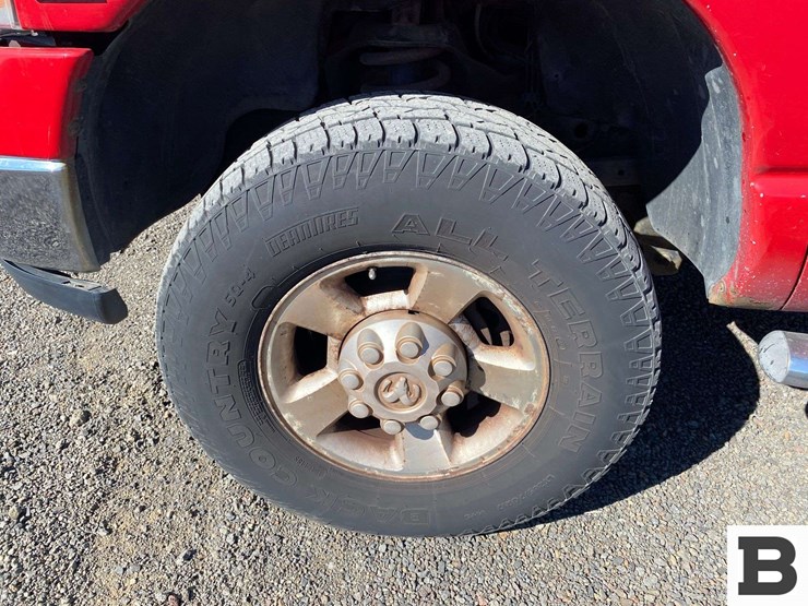 2004-dodge-ram-3500-image-13