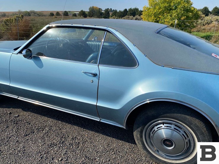 1968-oldsmobile-toronado-coupe-image-12