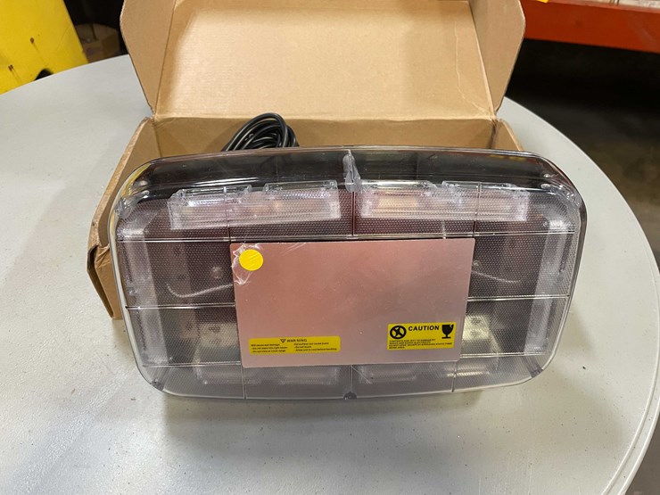 #8526-•-amber-led-strobe-light-(pr12)-image-1