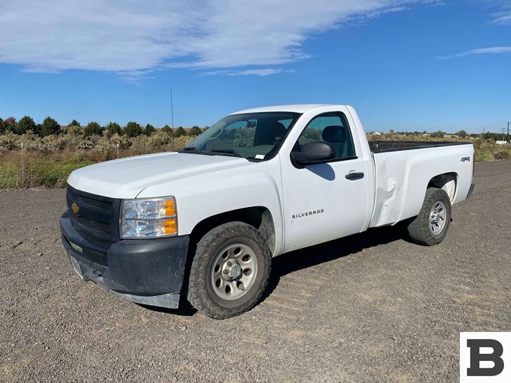 2012-chevrolet-silverado-1500-image-1