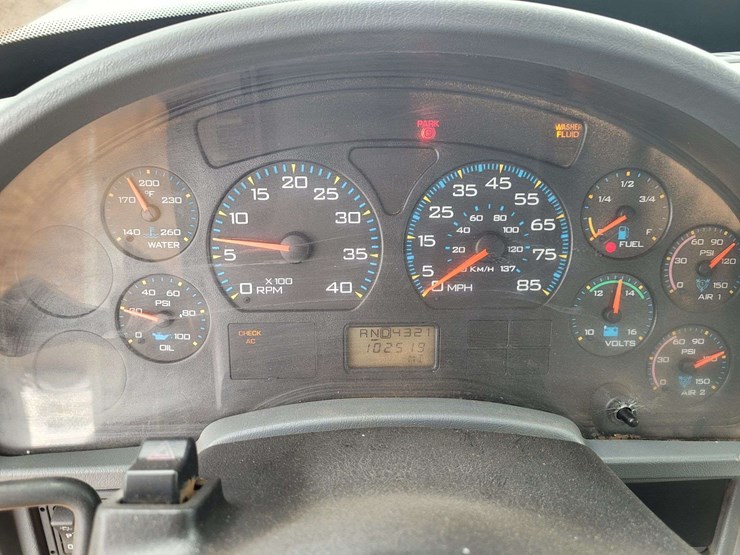 2004-international-7300-image-22