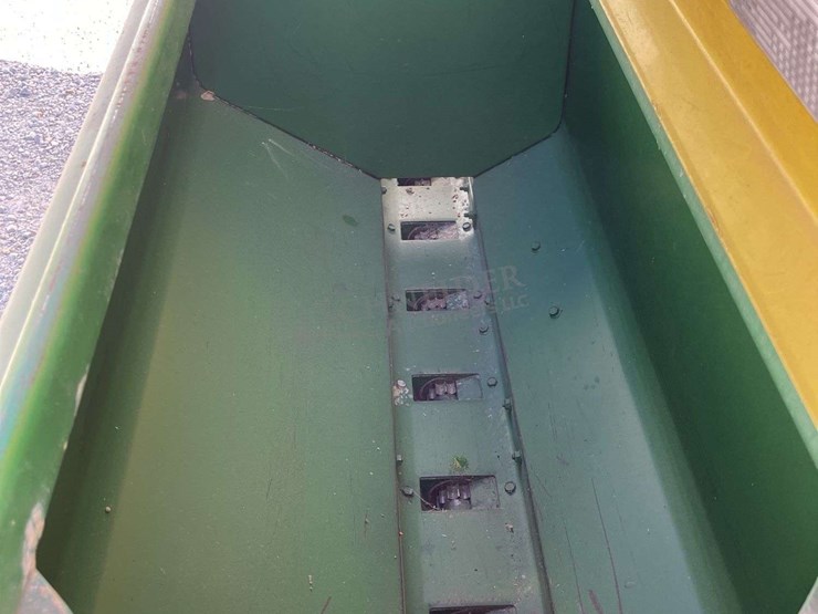 john-deere-8200-image-22