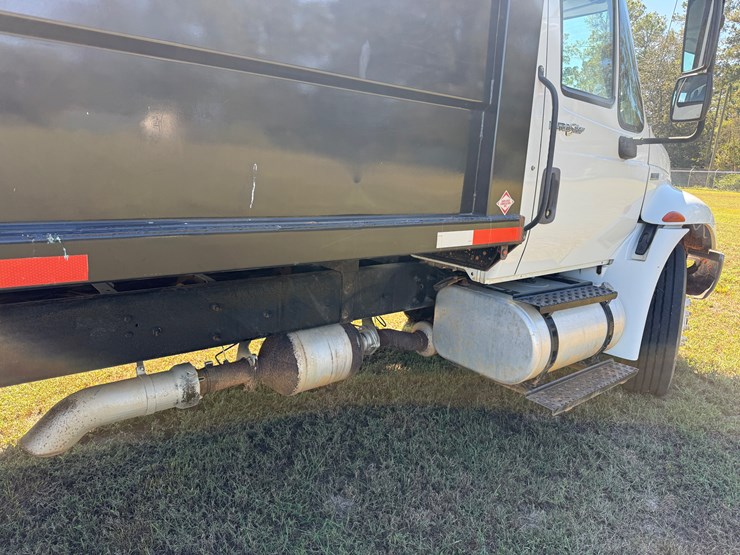 2013-international-durastar-4300-image-17