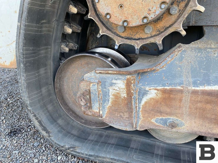 2021-takeuchi-tl12-image-31