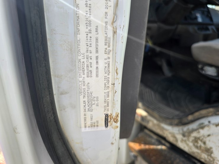 #22329-•-2014-freightliner-m2-106-box-truck-image-64