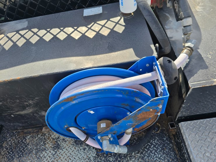 2017-gmc-sierra-3500-image-78