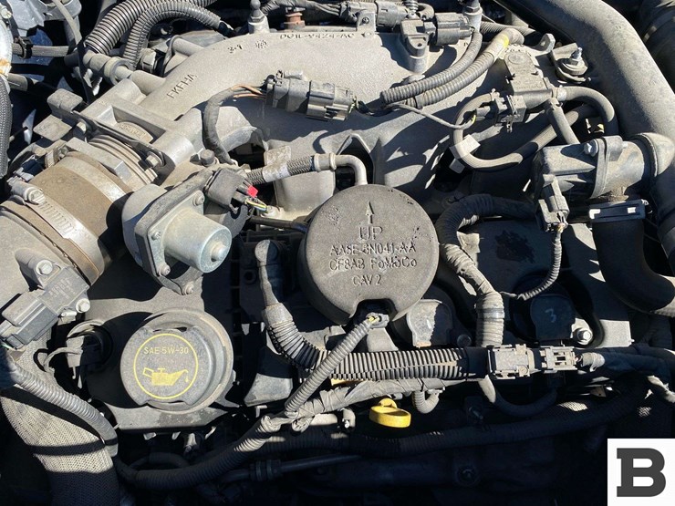 2018-ford-explorer-image-27