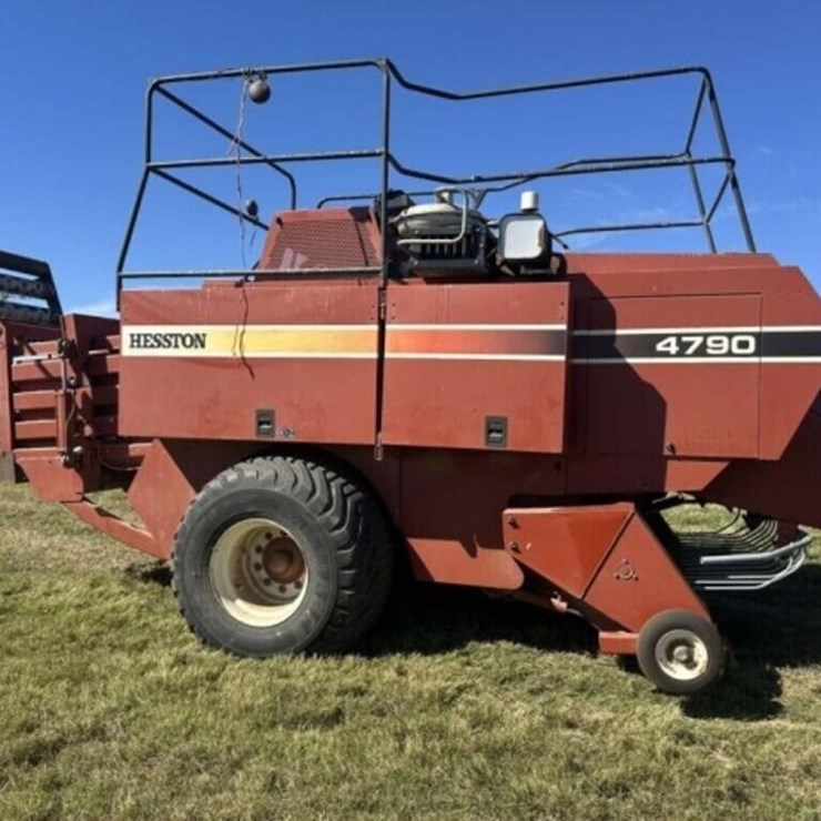 HESSTON 4790