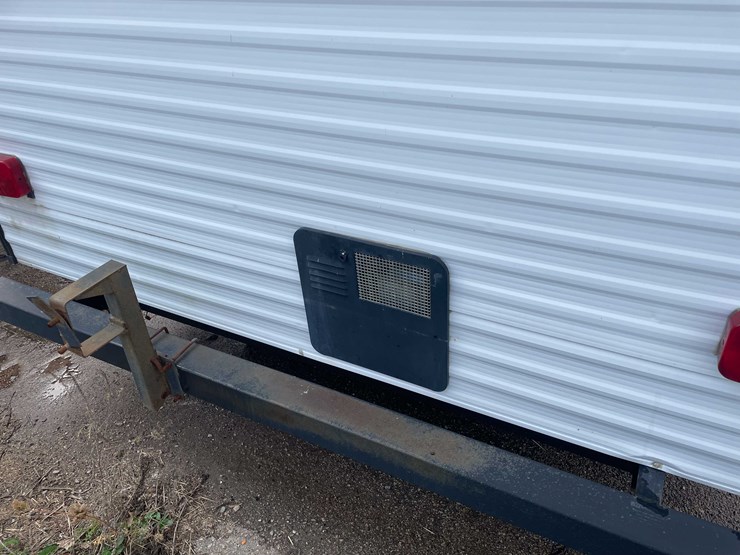 #1378-•-2015-salem-cruise-lite-camper-(no-title)-(of)-image-28