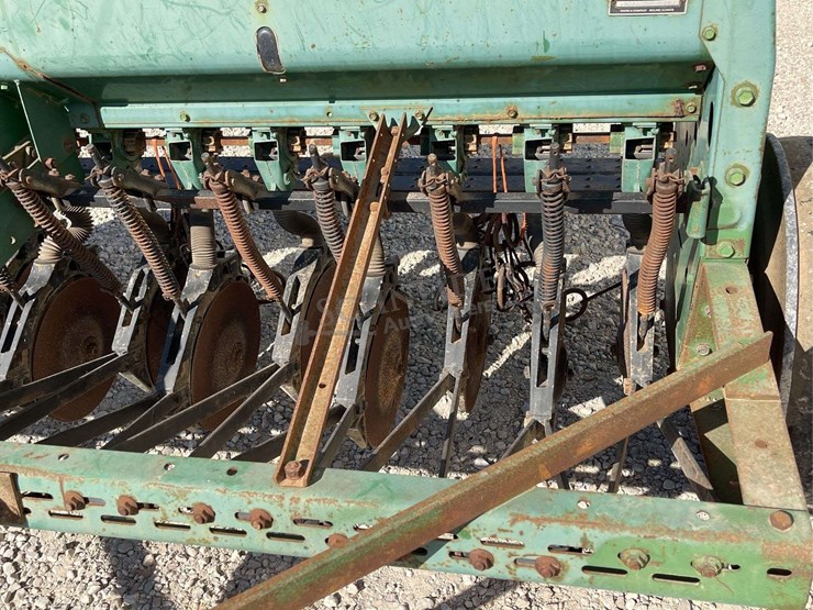 john-deere-8200-image-10