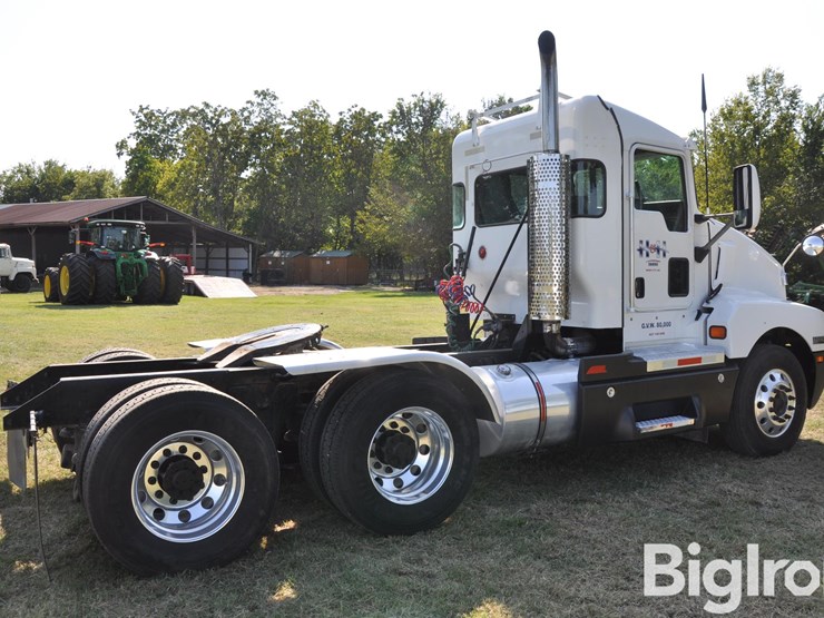 2003-kenworth-t600-image-5