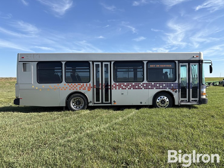 2009-gillig-low-floor-image-4