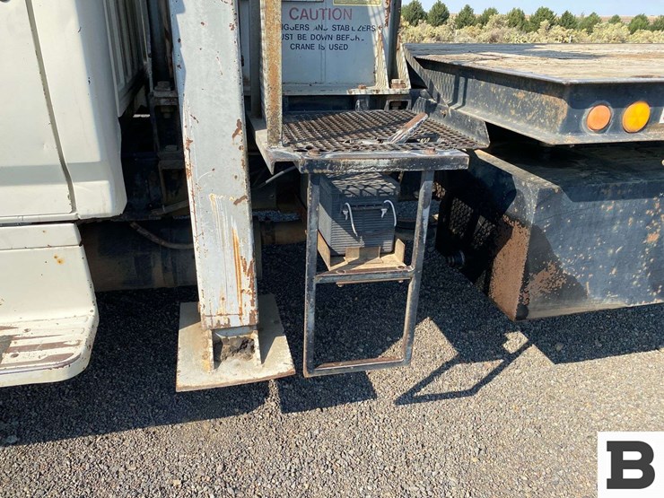 1985-ford-f800-image-13