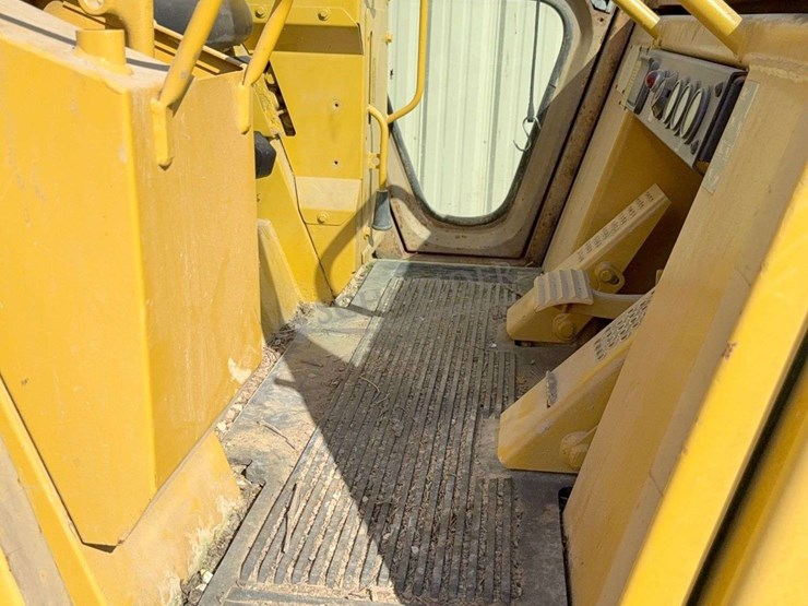 caterpillar-953b-image-37