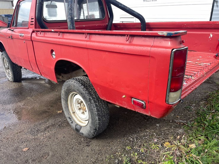 #1374-•-1976-chevrolet-luv-4x4-(has-wi-title)-(of)-image-31