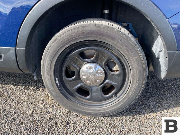 2018-ford-explorer-image-13