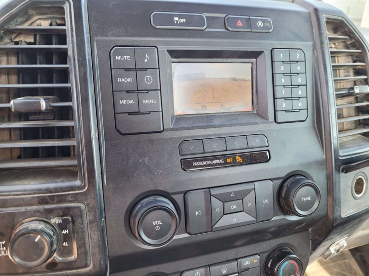 2017-ford-f150-image-11