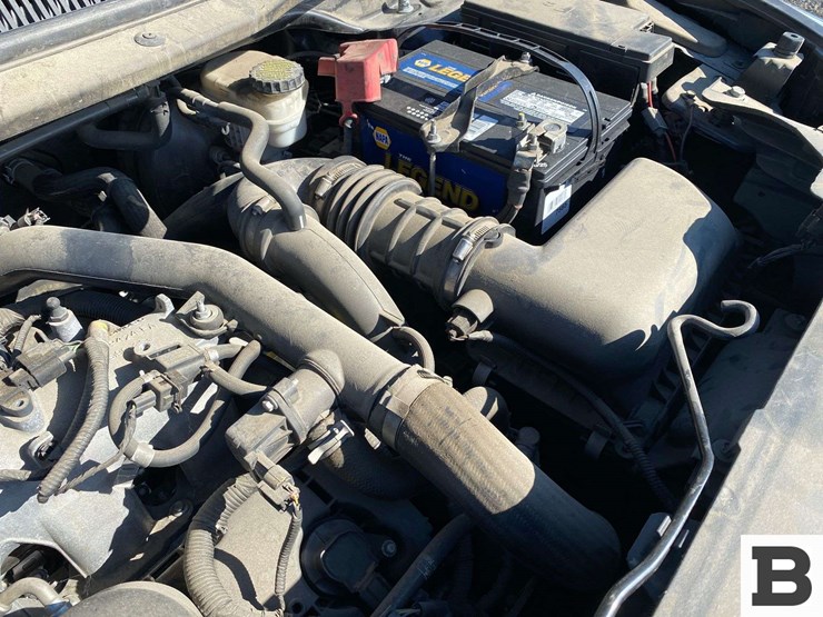 2017-ford-explorer-image-29