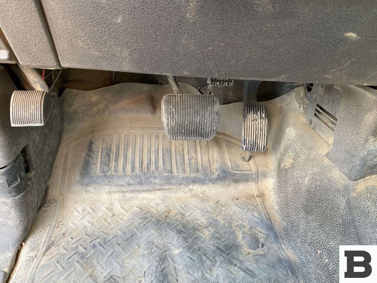 2011-ford-f150-image-32