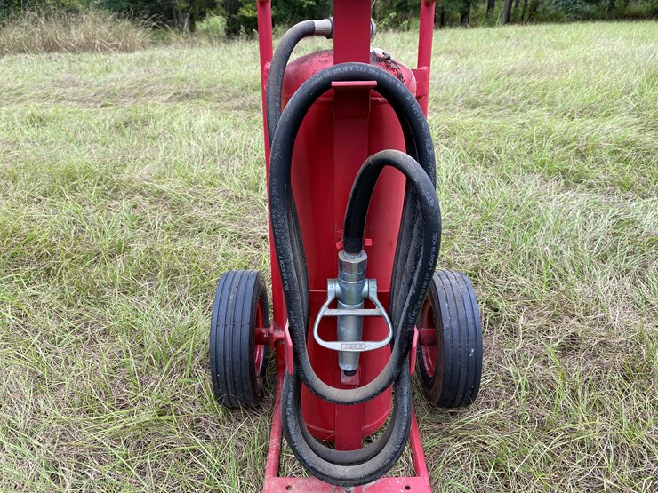 #76-•-#152-•-industrial-fire-extinguisher-with-hose-image-2