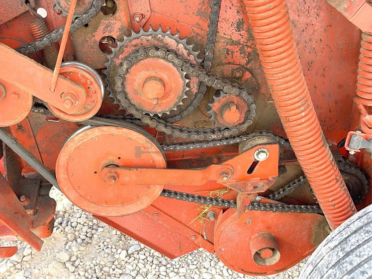 hesston-530-image-21