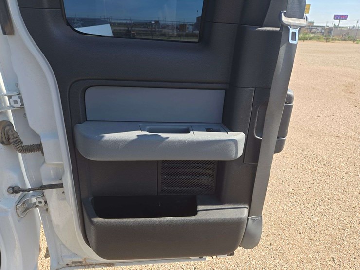 2013-ford-f150-xl-image-13