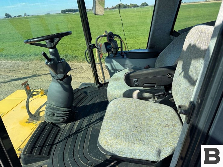 2015-new-holland-speedrower-260-image-65