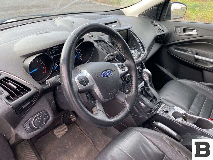 2015-ford-escape-image-22