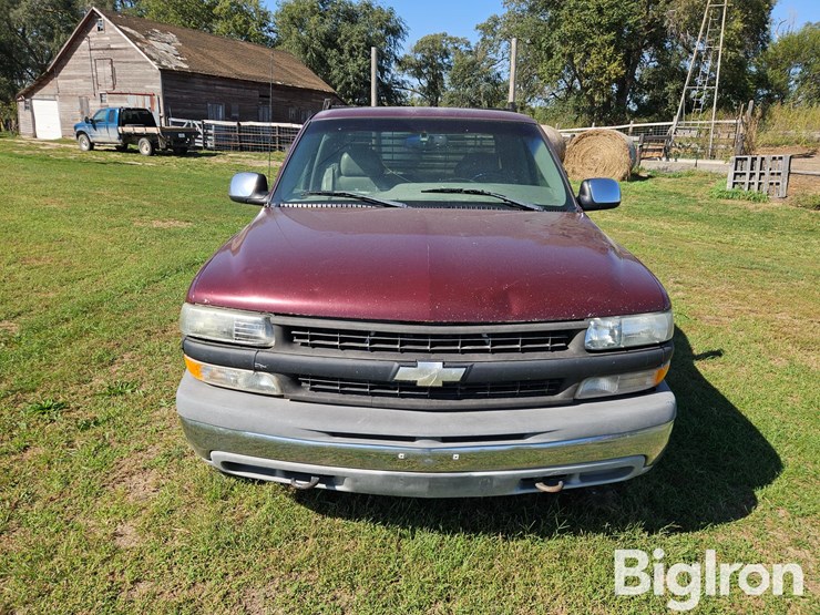 1999-chevrolet-silverado-image-2