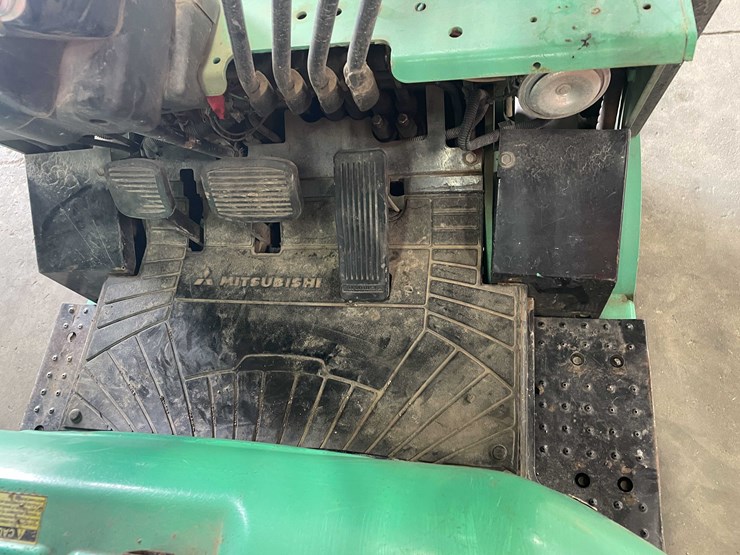 mitsubishi-fgc30k-image-32