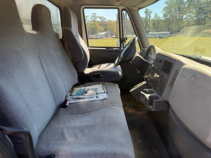 2013-international-durastar-4300-image-20