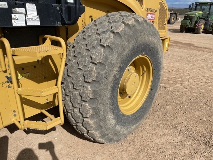 2018-caterpillar-cp56b-image-11