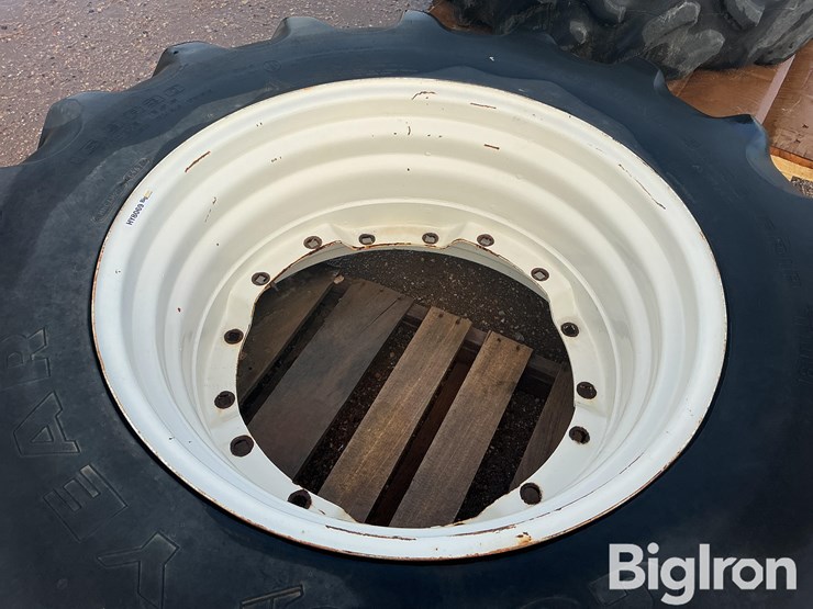 goodyear-special-sure-grip-td8-16.9r30-tractor-tire-image-11