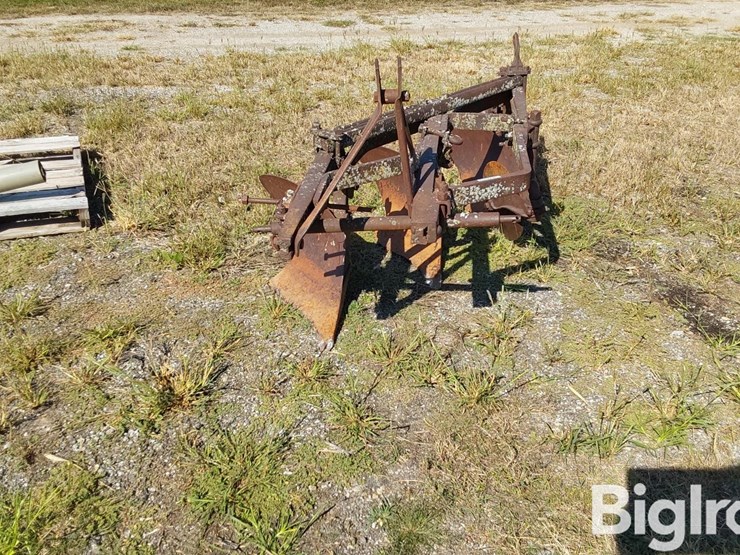 dearborn-10-1-image-8