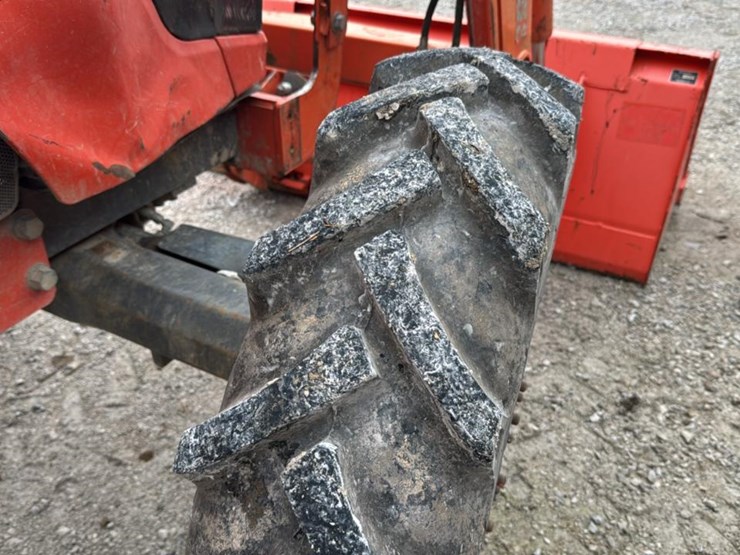 #2402-•-2012-kubota-tractor-image-35