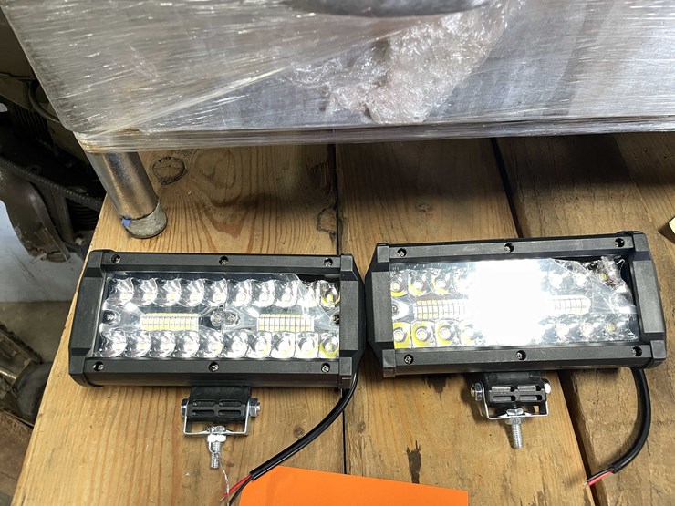 #8509-•-(2)-new-6"-led-light-bar-(cw)-image-1