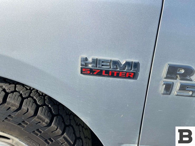 2018-ram-1500-pickup-image-10