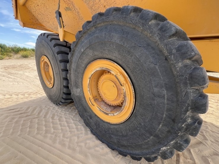 2020-volvo-a60h-image-22