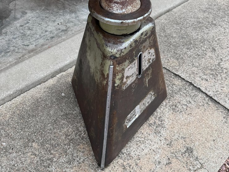 micro-precision-antique-tire-balancer-image-3