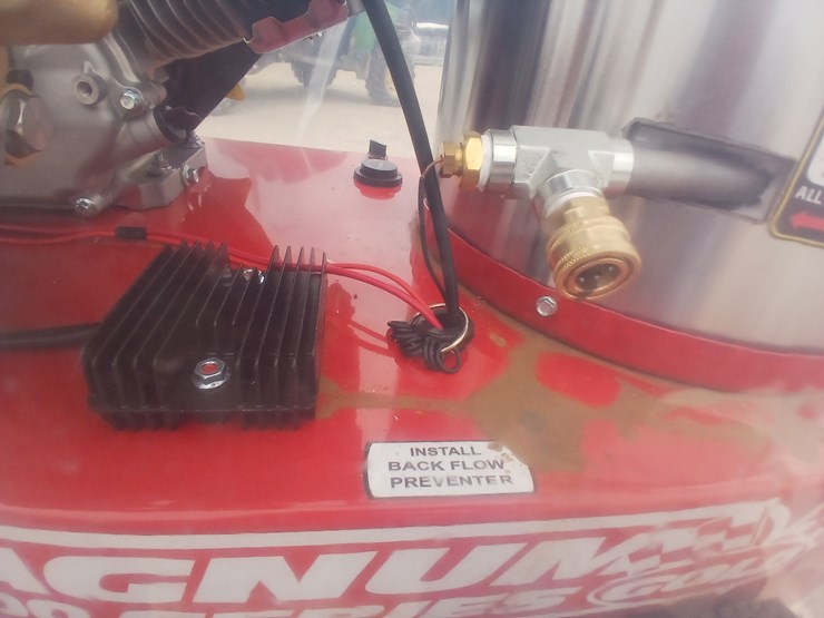 #21943-•-2025-magnum-4000-series-gold-hot-pressure-washer-image-14