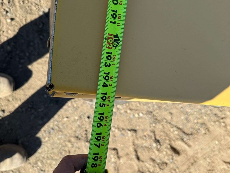 2013-new-holland-h8080-image-16